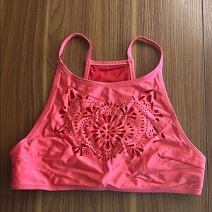 GUC MINKPINK Pink & Red Laser Cut Bikini Top 🫧
